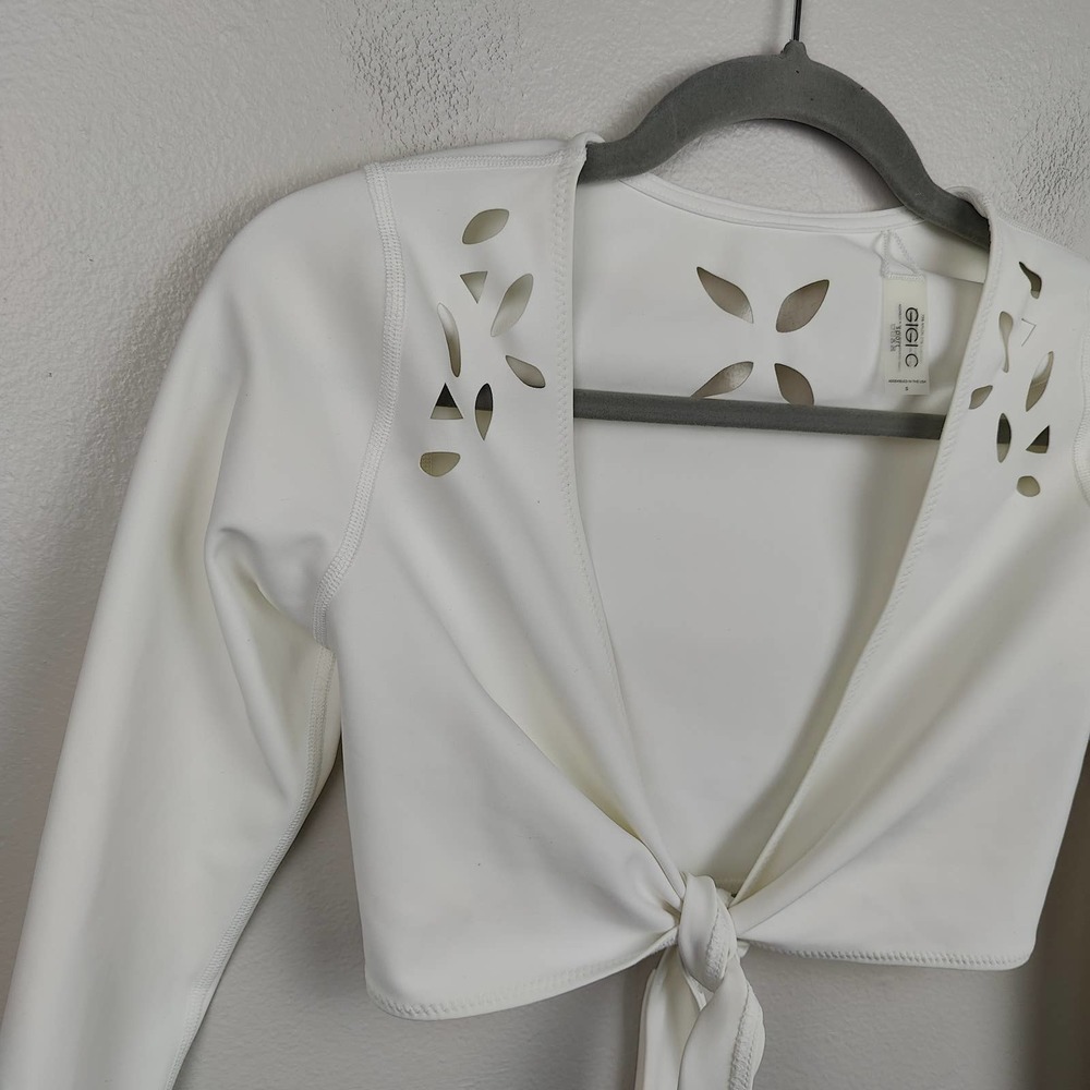 GIGI C White Long Sleeve Wrap Top - Picture 3 of 8